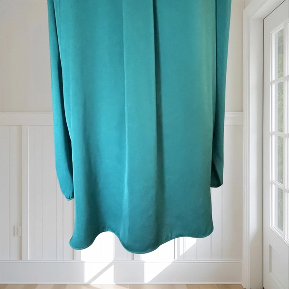 APT. 9 Women's Teal Lucky Shot Embellished V-Neck Satin Blouse Top Size Medium - Picture 4 of 15